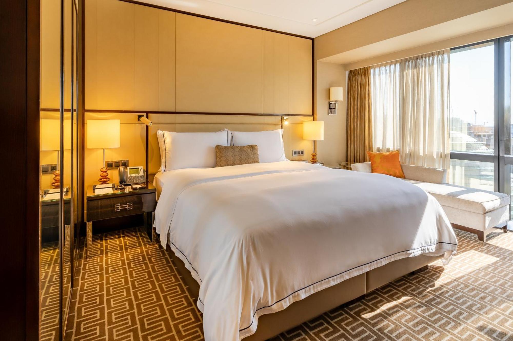 Of Dreams - Nuewa Manila Hotel Paranaque City